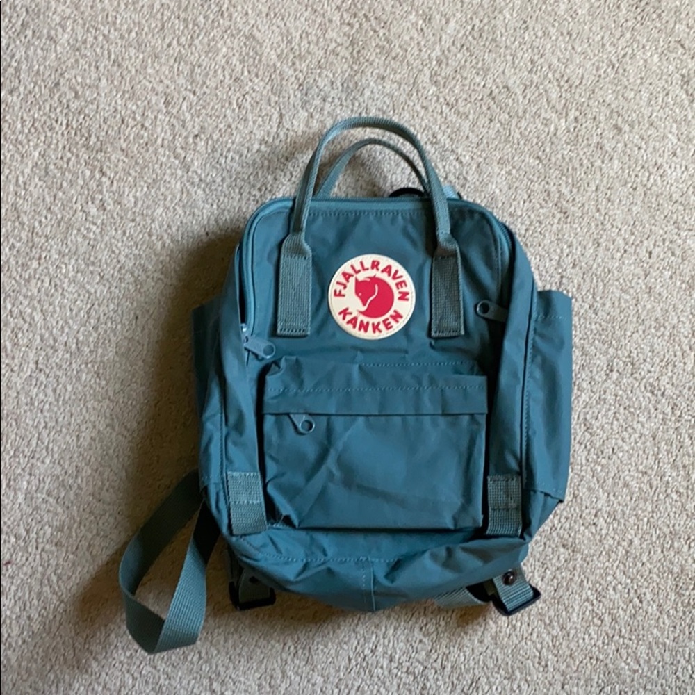 Mini fjallraven kanken backpack